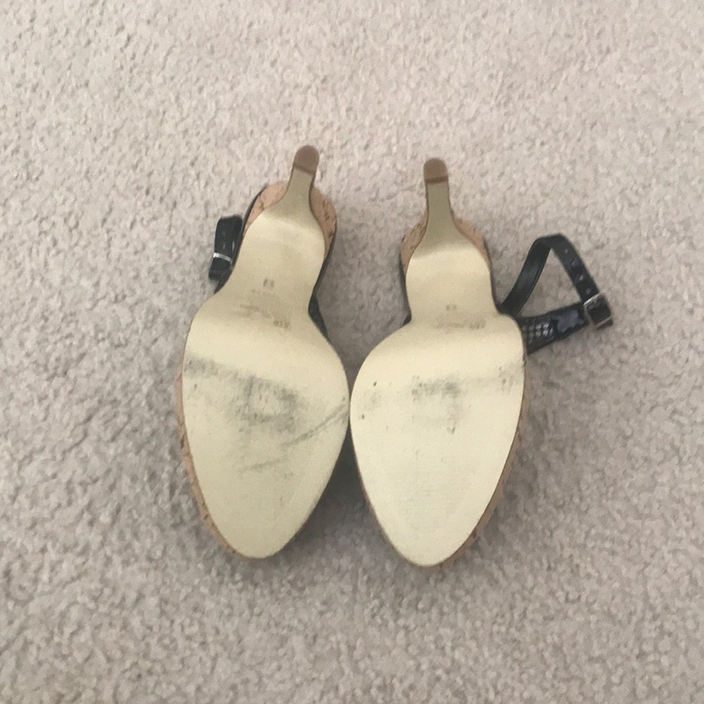 Shoes - Picture 4 of 4